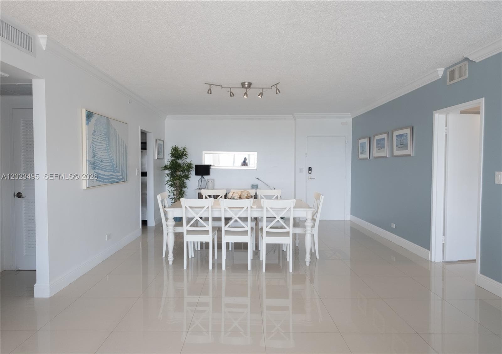 5601 Collins Ave 1420 photo 24