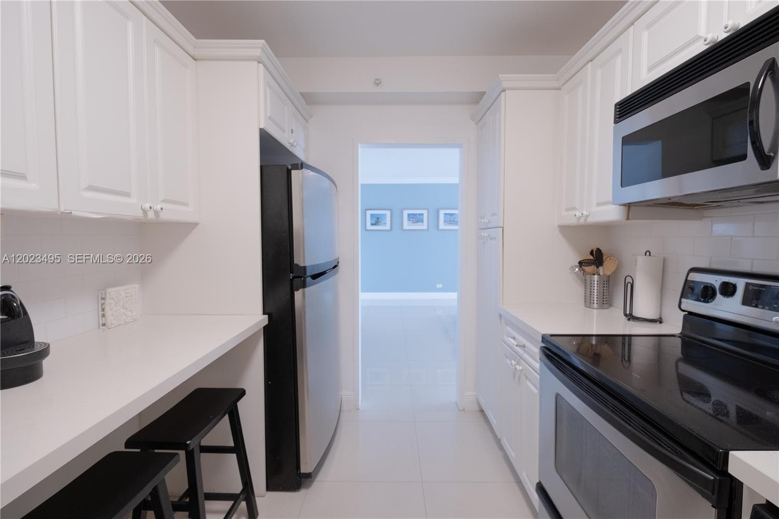 5601 Collins Ave 1420 photo 10