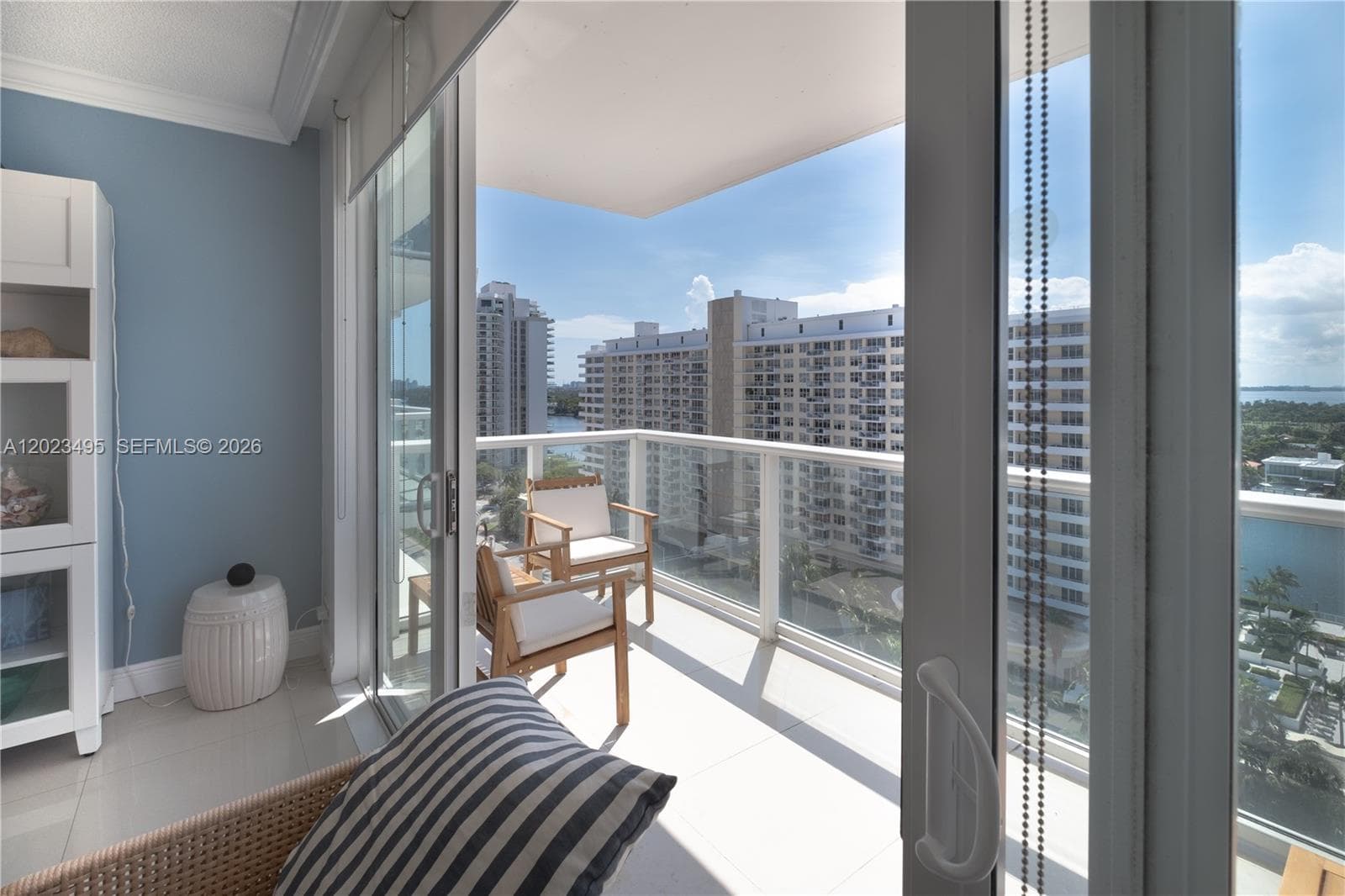 5601 Collins Ave 1420 photo 15