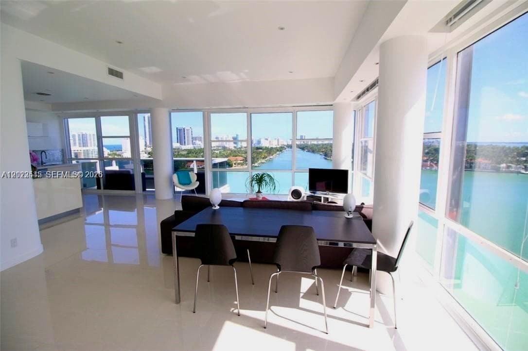 900 Bay Dr 1027 photo 5