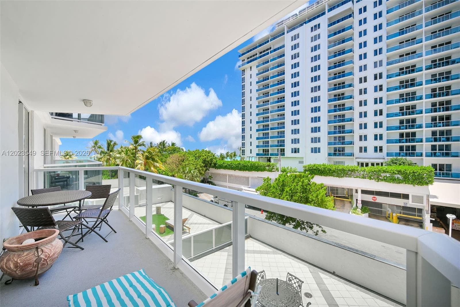 2401 Collins Ave 504 photo 21