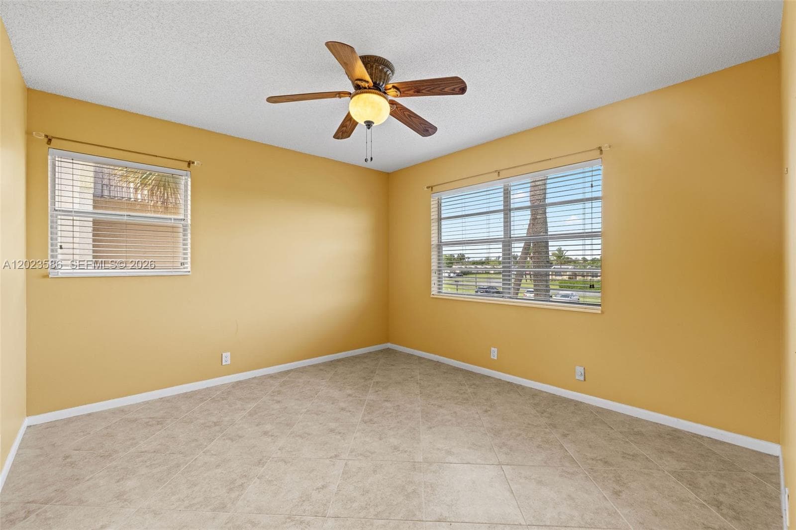 110 Lake Meryl Dr 216 photo 17
