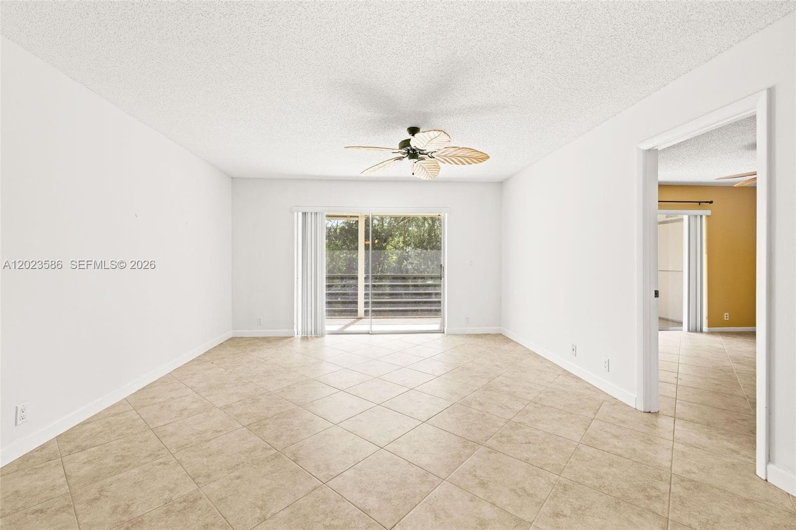 110 Lake Meryl Dr 216 photo 16