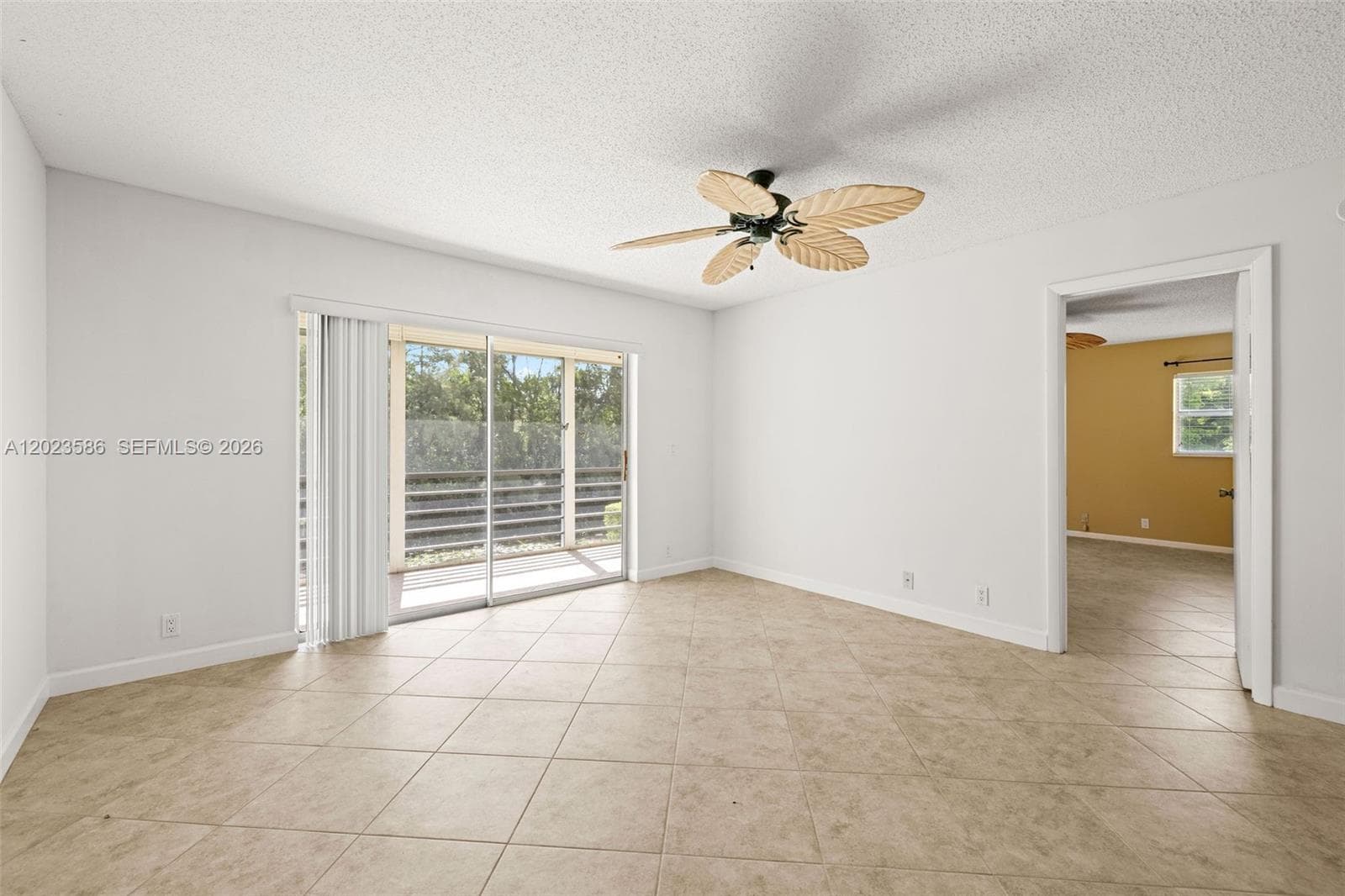 110 Lake Meryl Dr 216 photo 14