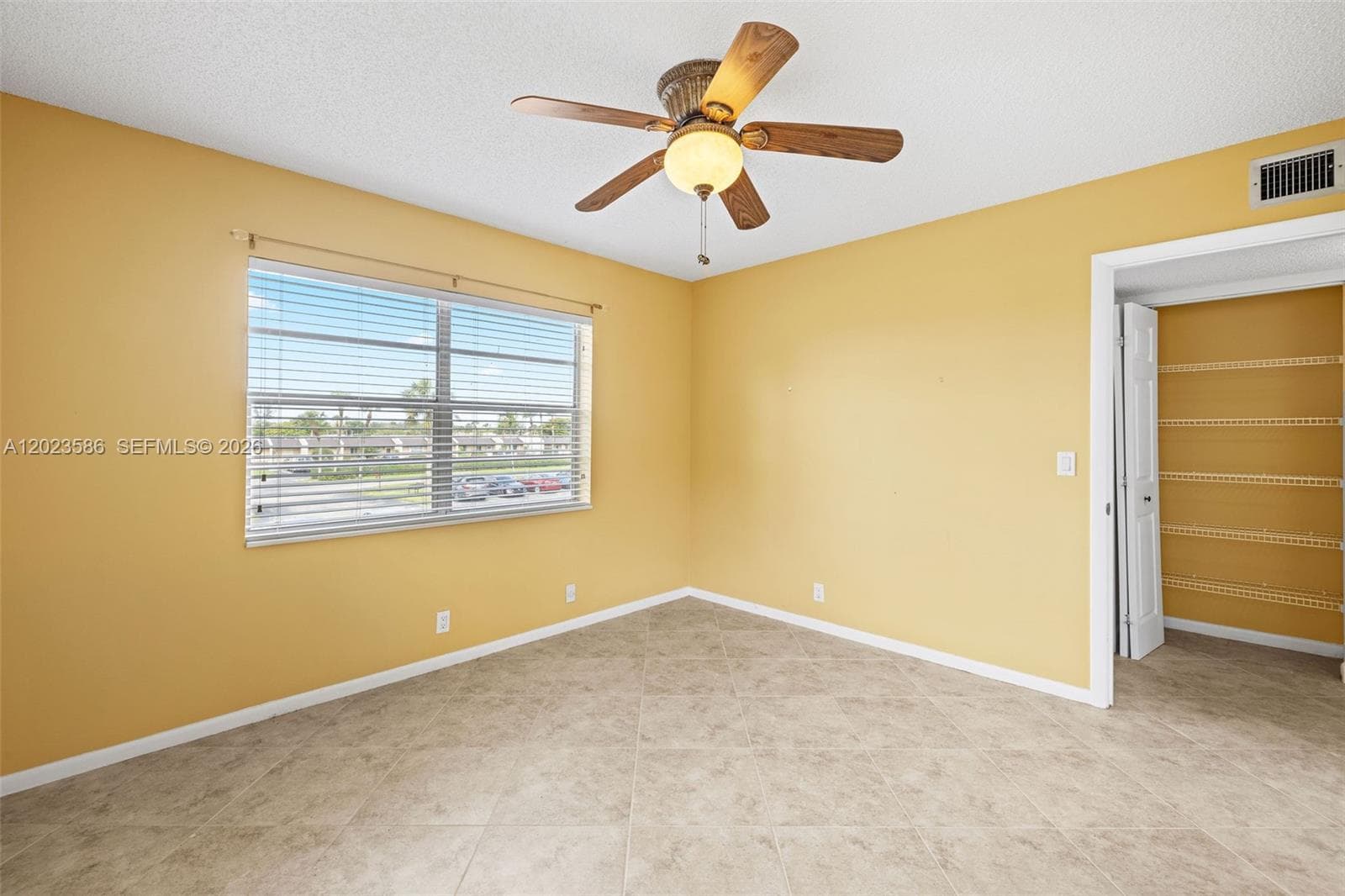 110 Lake Meryl Dr 216 photo 18