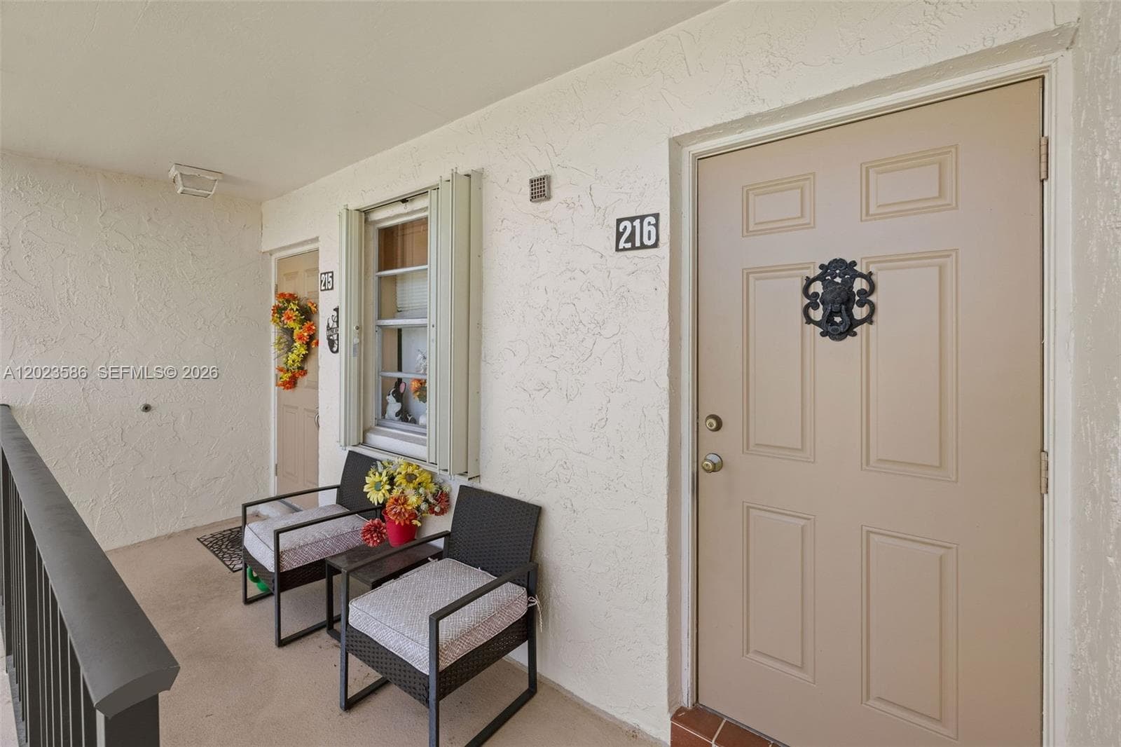 110 Lake Meryl Dr 216 photo 4