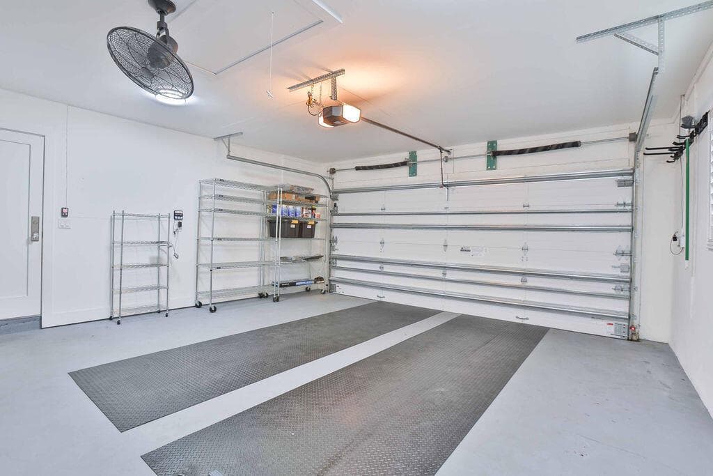 713 Forsyth Street photo 6
