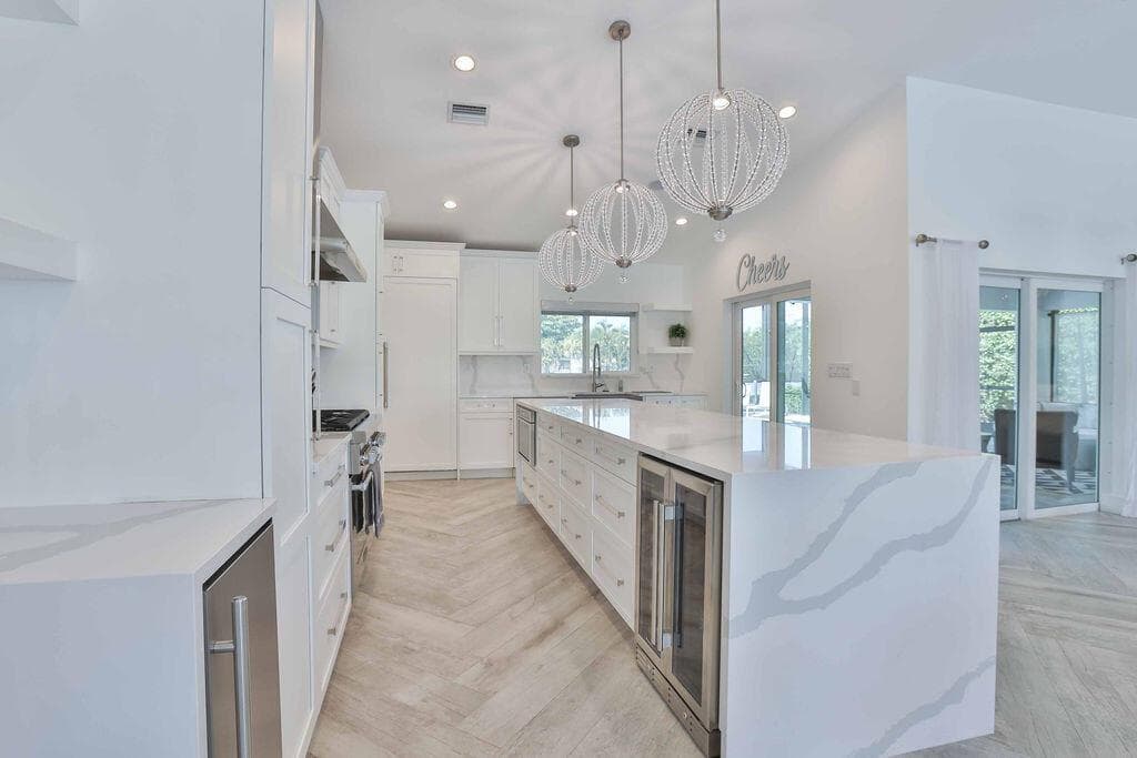713 Forsyth Street photo 13