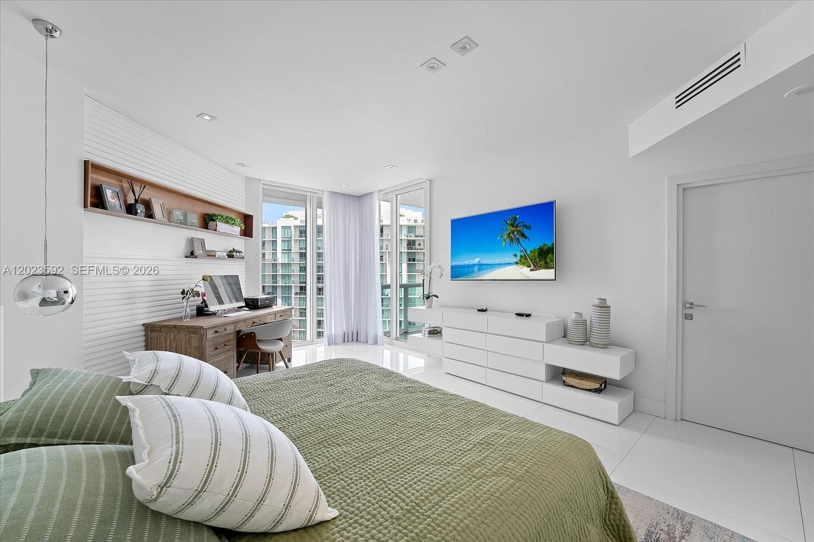 16500 Collins Ave 2451 photo 22