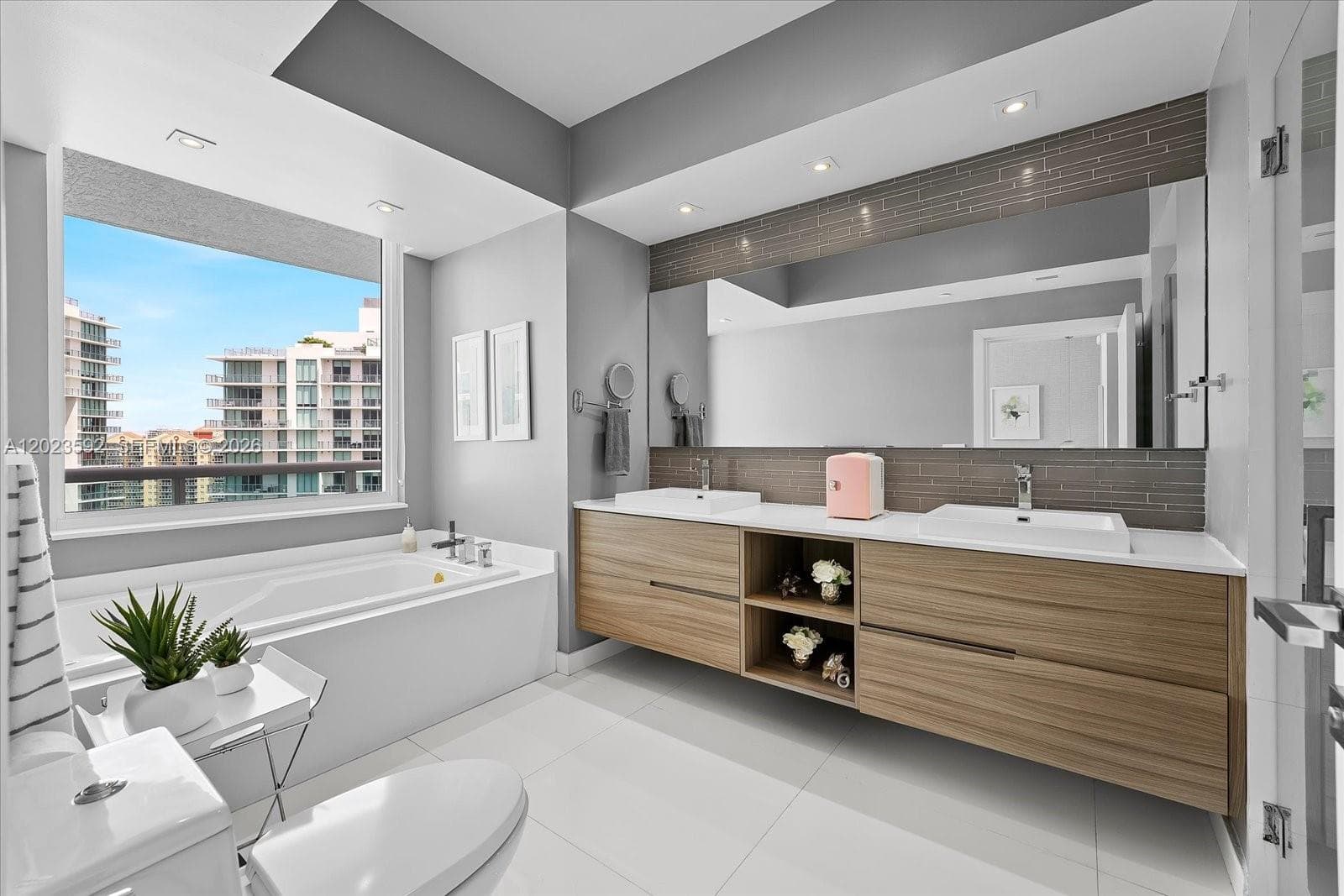 16500 Collins Ave 2451 photo 24