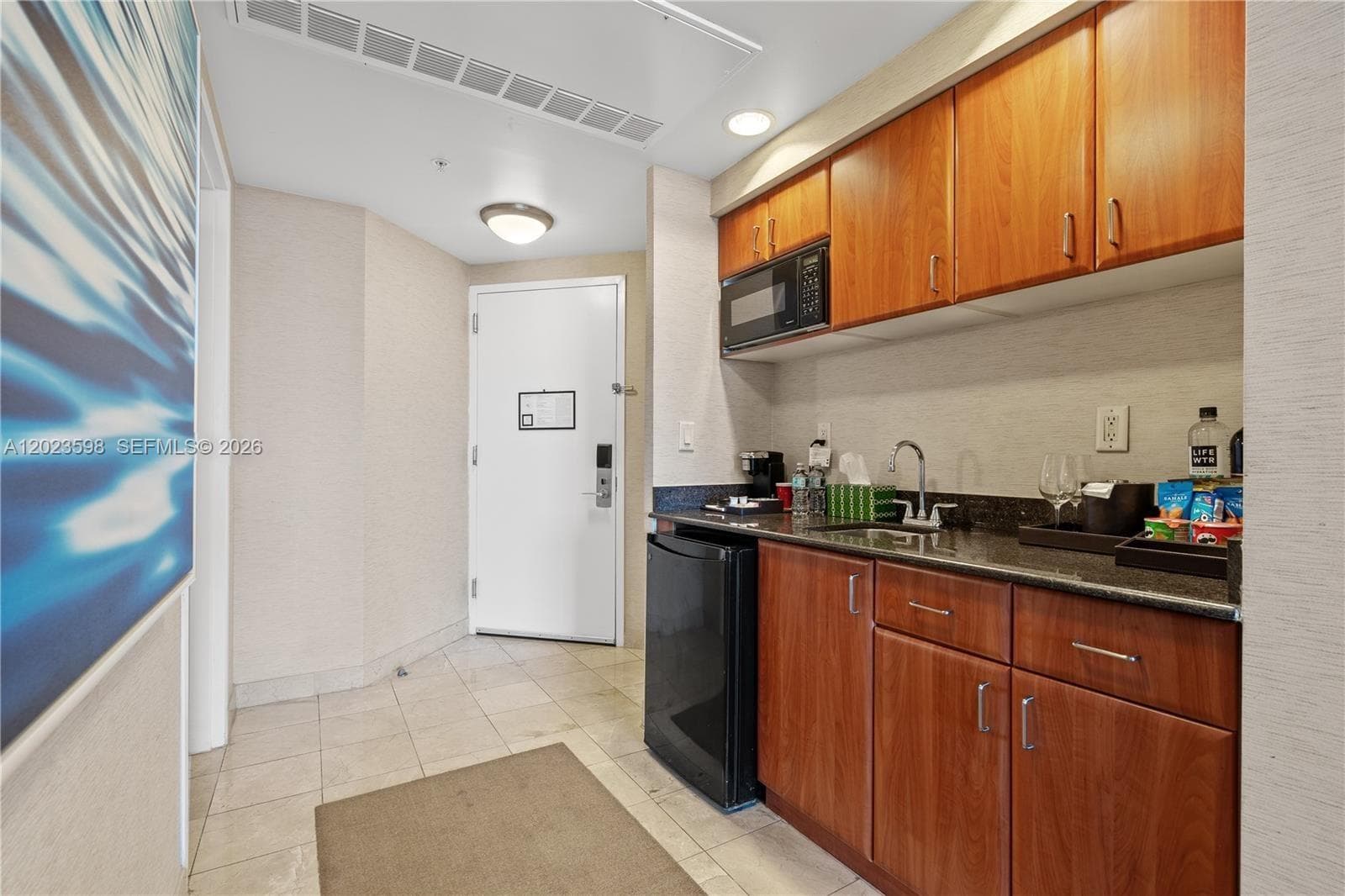 18001 Collins Ave 2010 photo 12