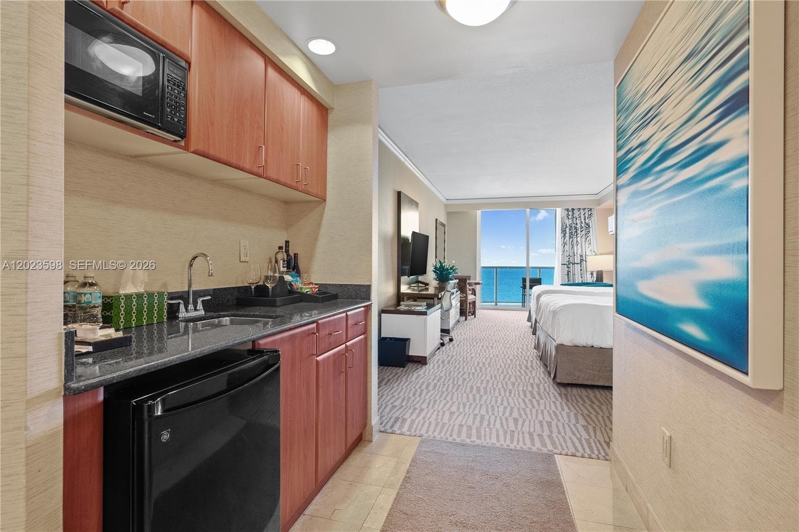 18001 Collins Ave 2010 photo 15