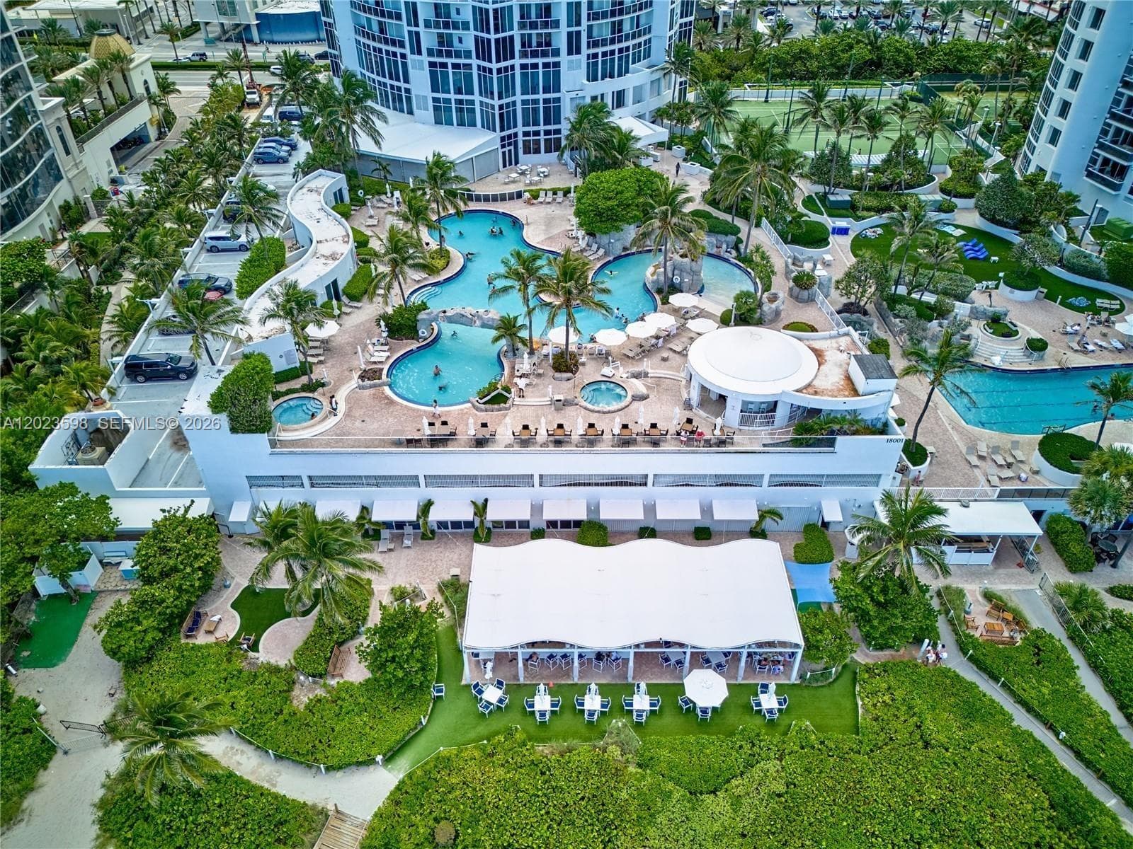 18001 Collins Ave 2010 photo 8
