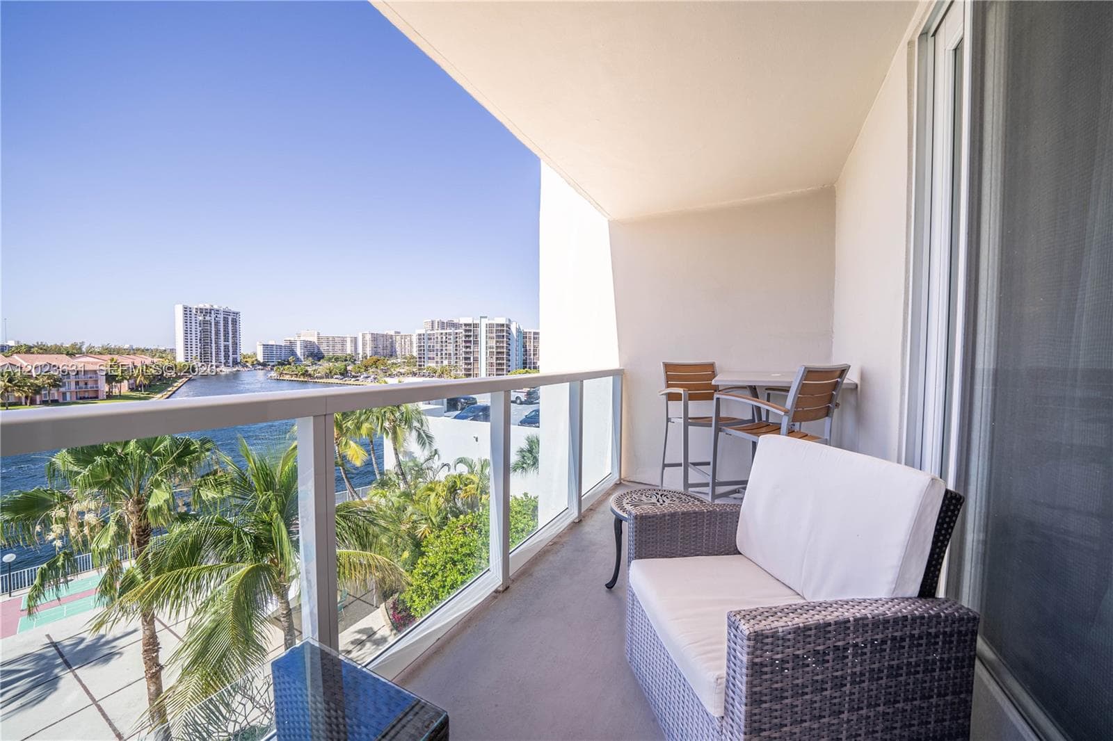 3800 Ocean Dr 306 photo 5