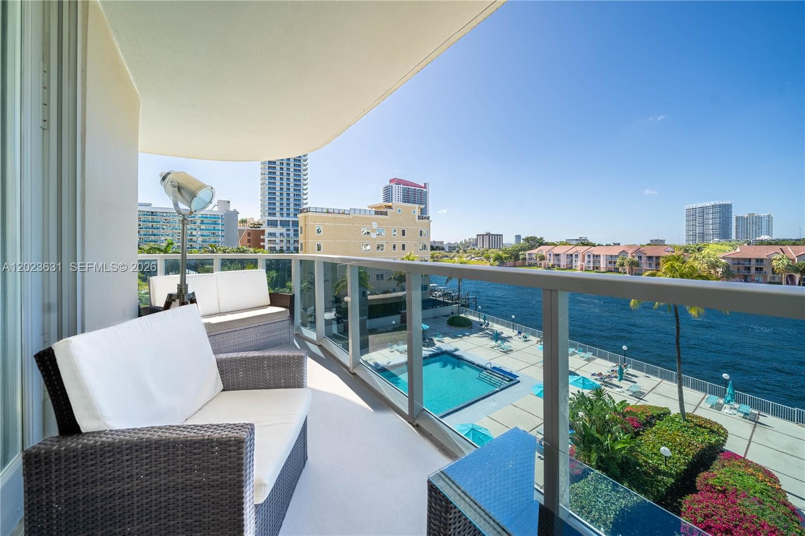 3800 Ocean Dr 306 photo 4