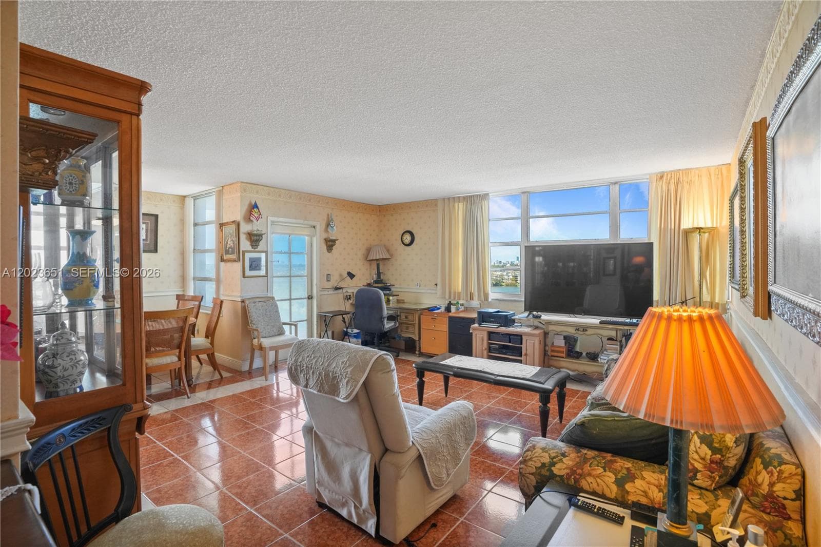 1351 Miami Gardens Dr 1006E photo 15