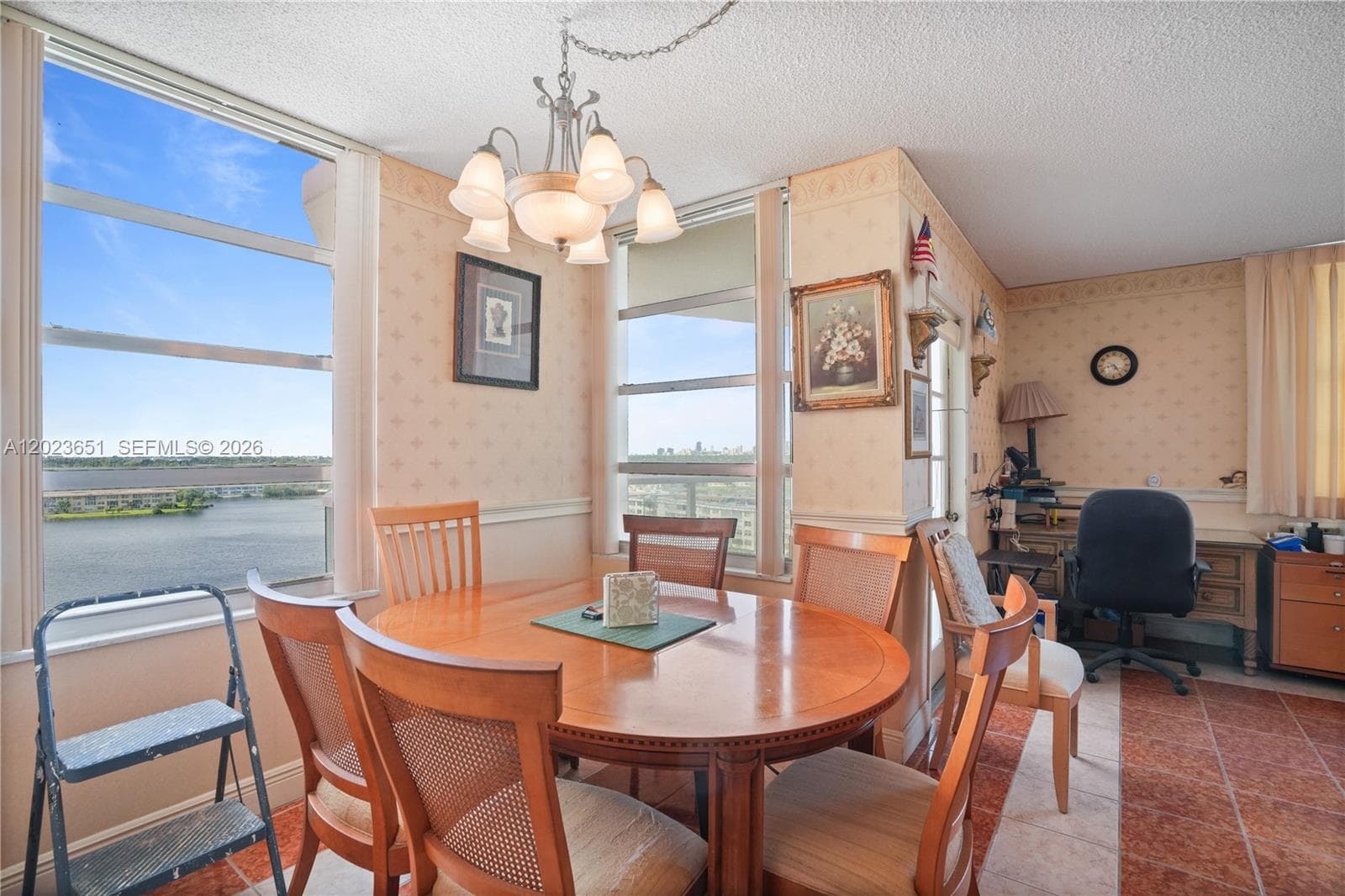 1351 Miami Gardens Dr 1006E photo 25