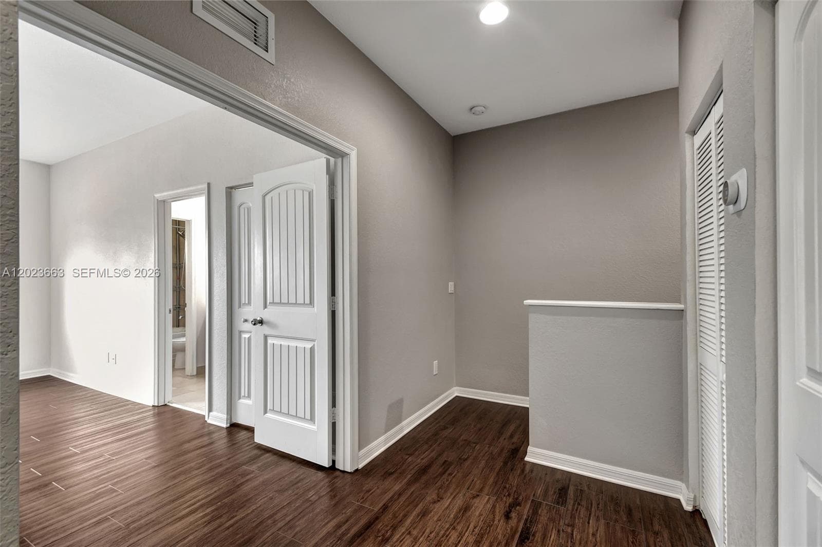 1119 Vermilion Dr photo 23
