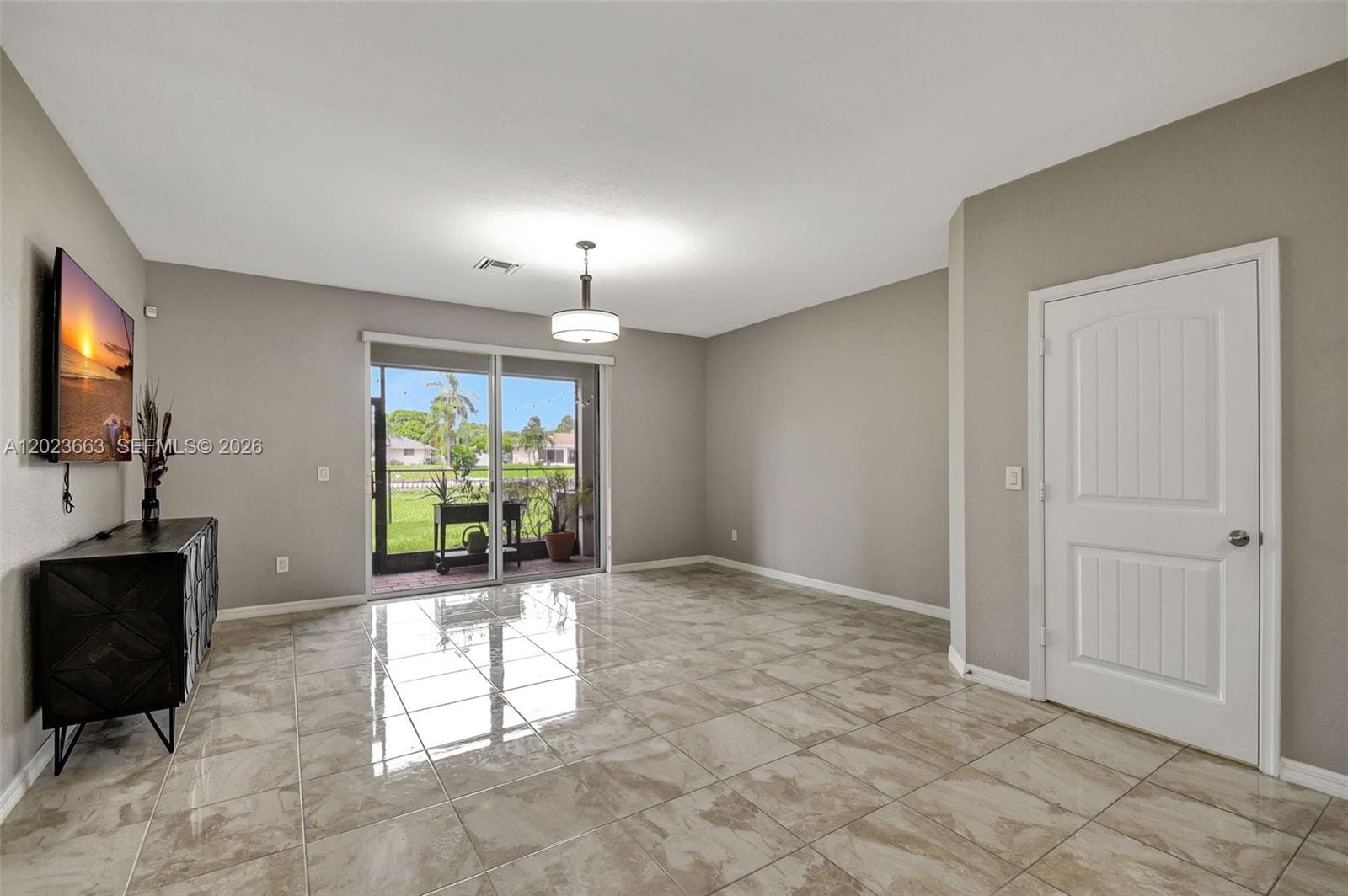1119 Vermilion Dr photo 16