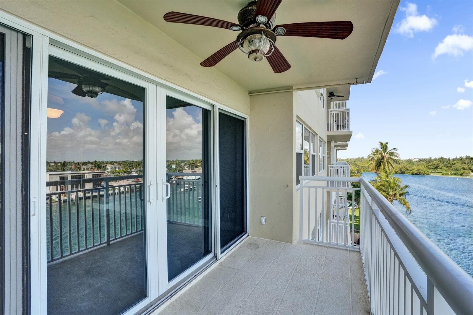 2611 N Riverside Drive 604 photo 24