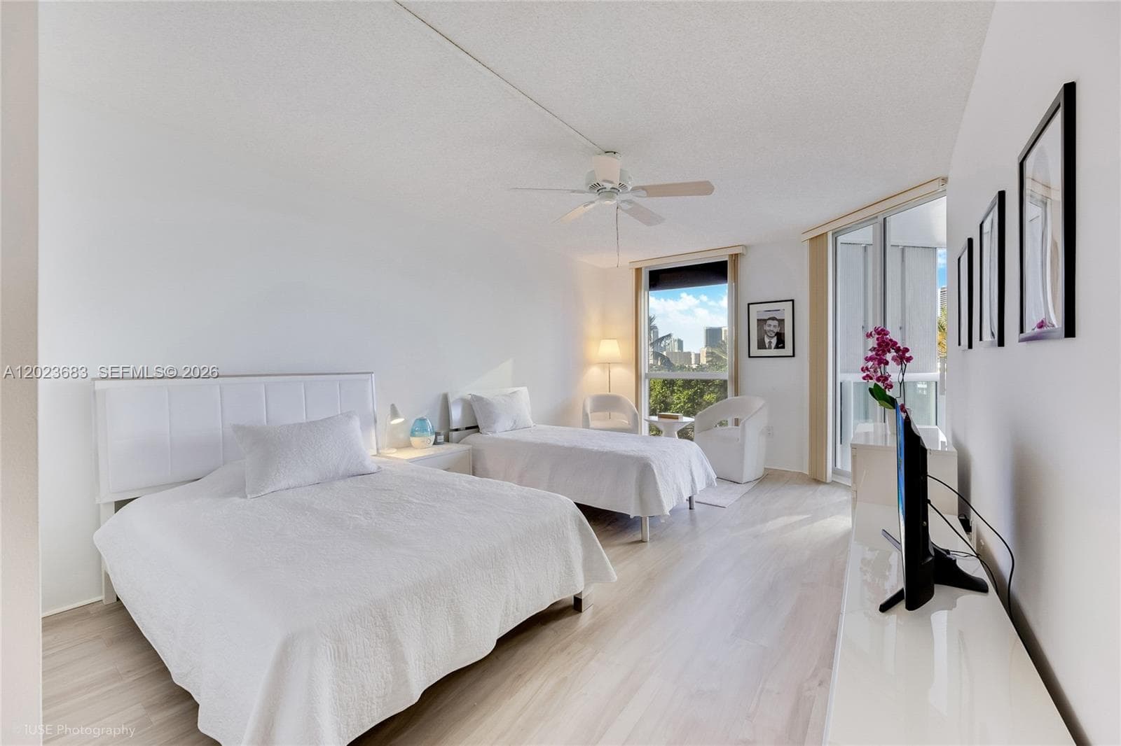 21205 Yacht Club Dr 701 photo 17