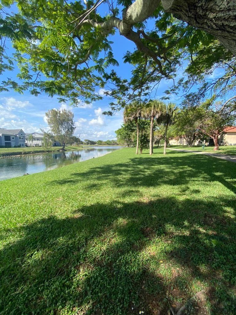 10370 SW 220th St 224 photo 3