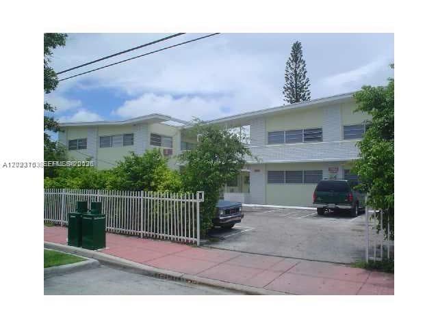 1233 Marseille Dr 5 photo 16