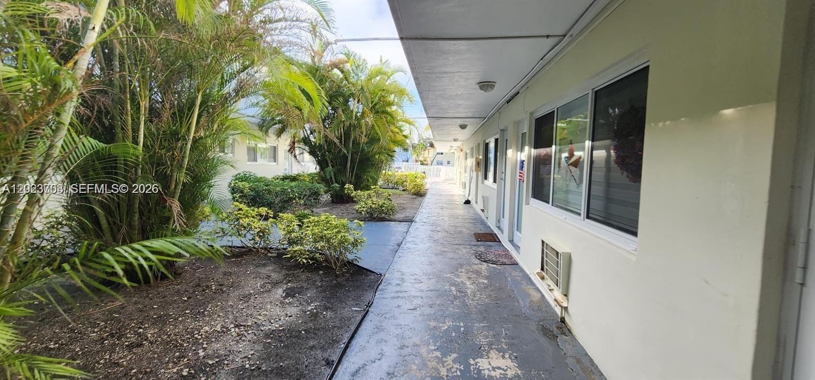 1233 Marseille Dr 5 photo 5