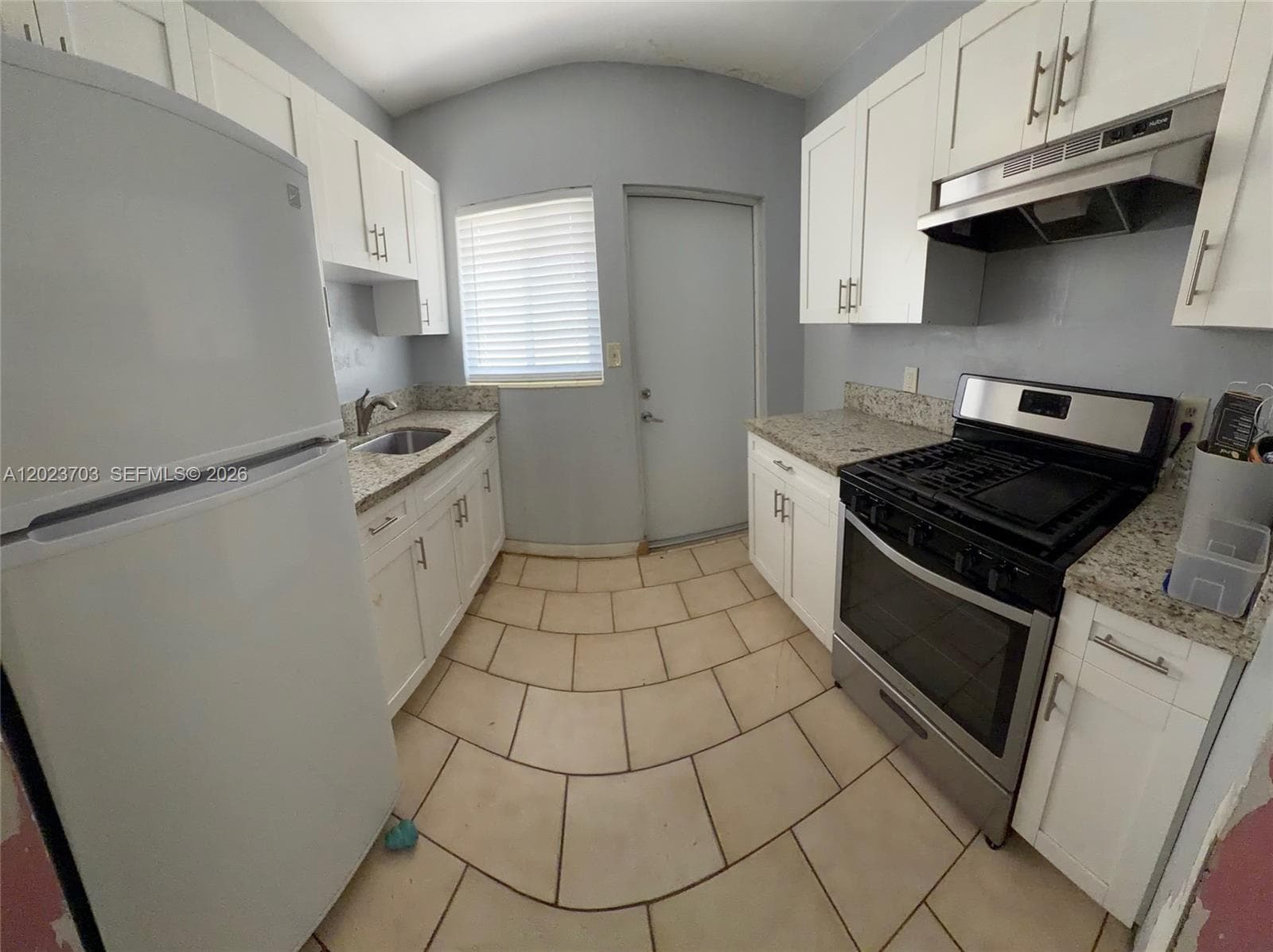 1233 Marseille Dr 5 photo 14