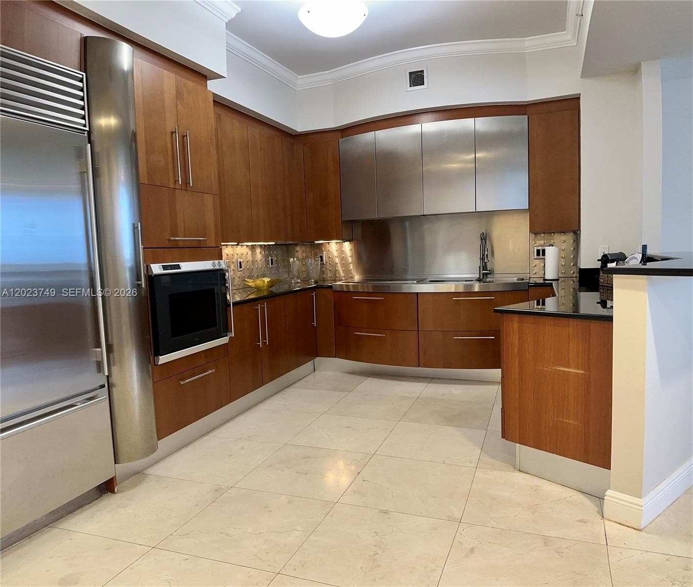 18101 Collins Ave 1108 photo 2