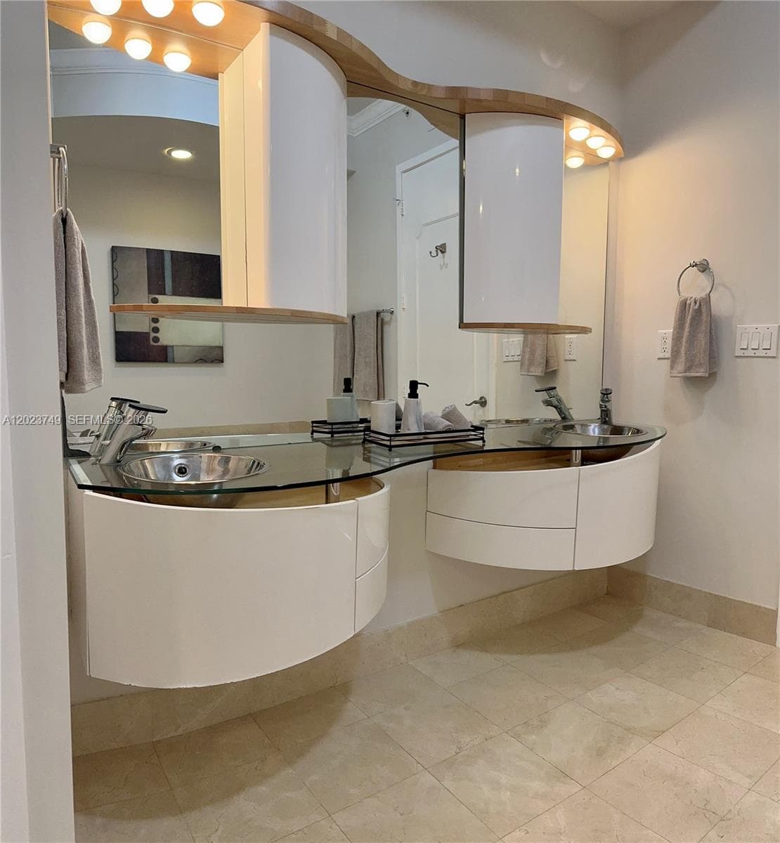 18101 Collins Ave 1108 photo 11