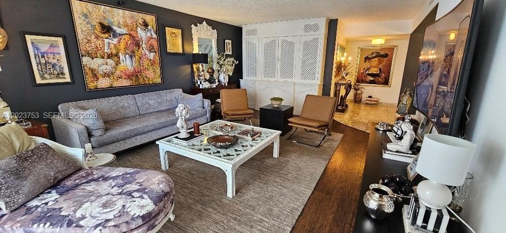 18061 Biscayne Blvd 901 photo 2