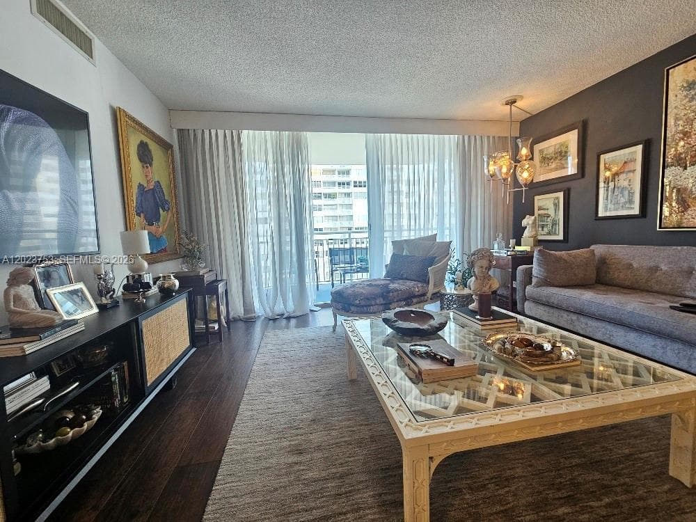 18061 Biscayne Blvd 901 photo 7