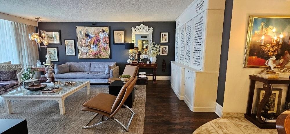 18061 Biscayne Blvd 901 photo 1