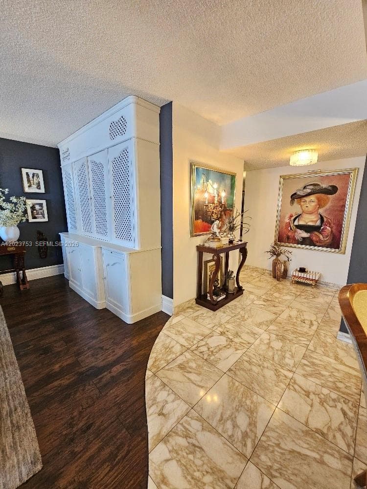 18061 Biscayne Blvd 901 photo 15