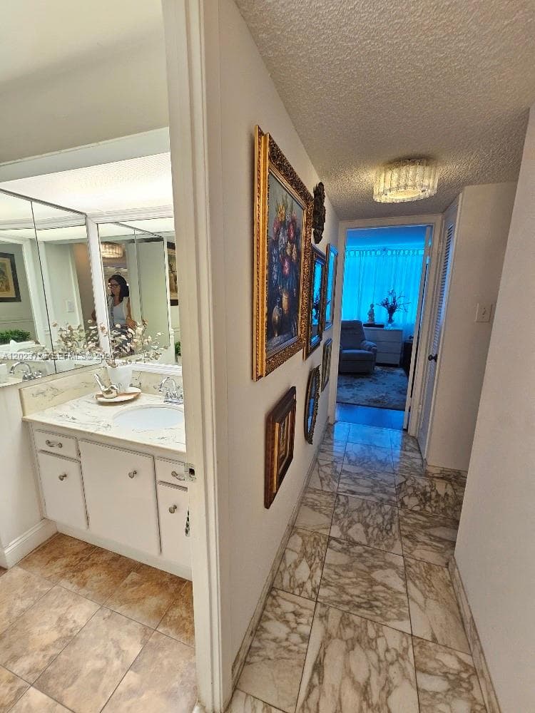 18061 Biscayne Blvd 901 photo 25