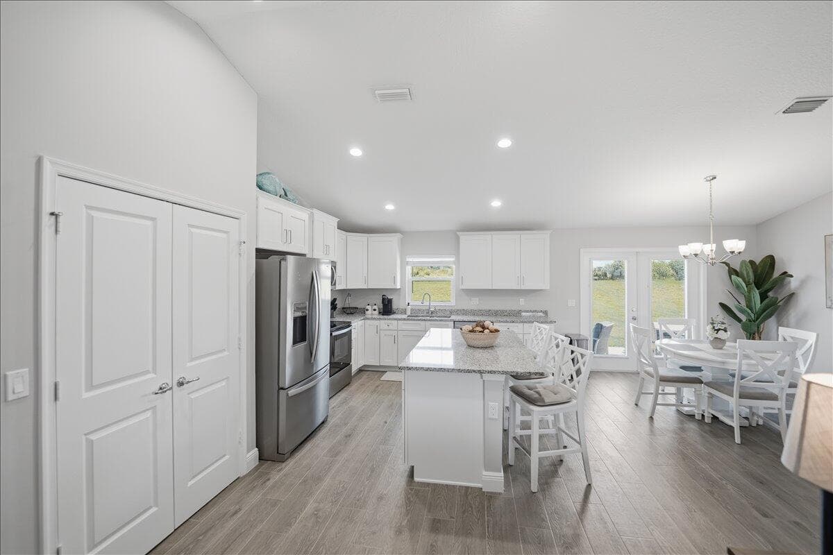 2213 SW Salmon Road photo 6