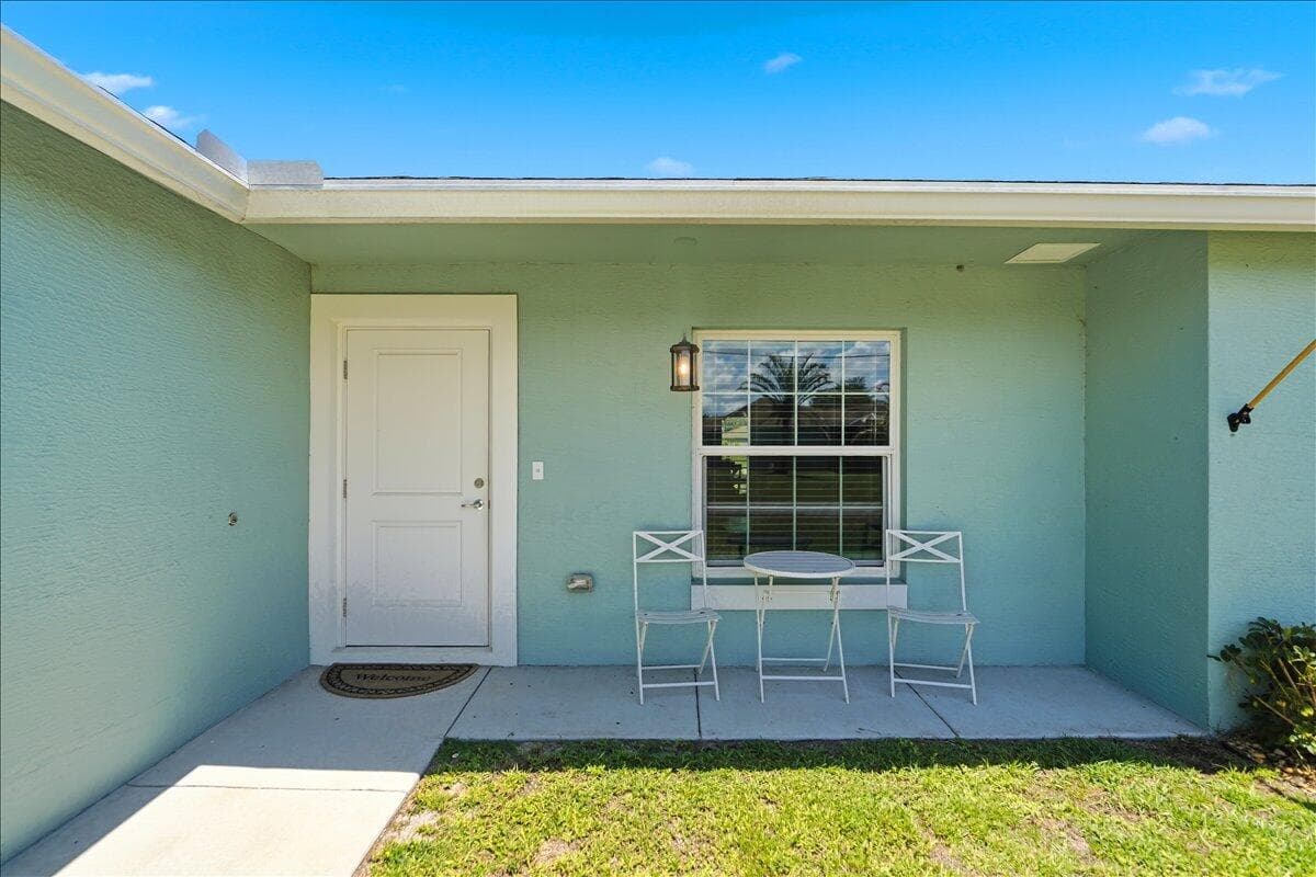 2213 SW Salmon Road photo 5