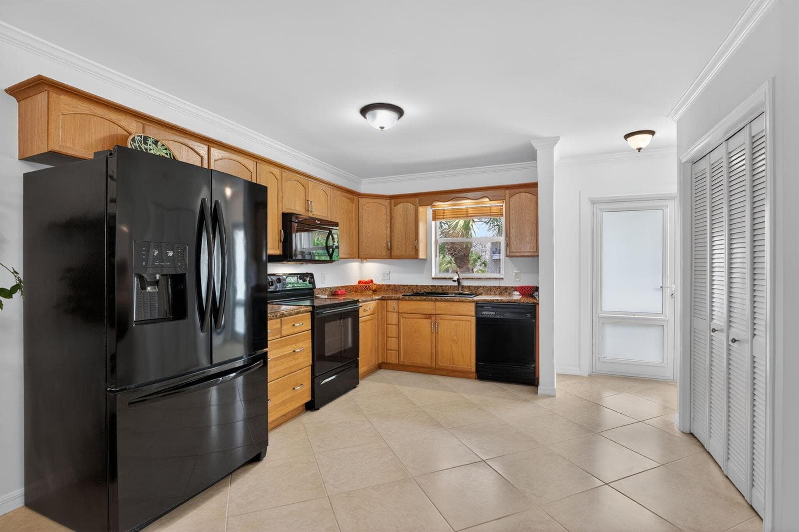 1166 Hillsboro 26 photo 19