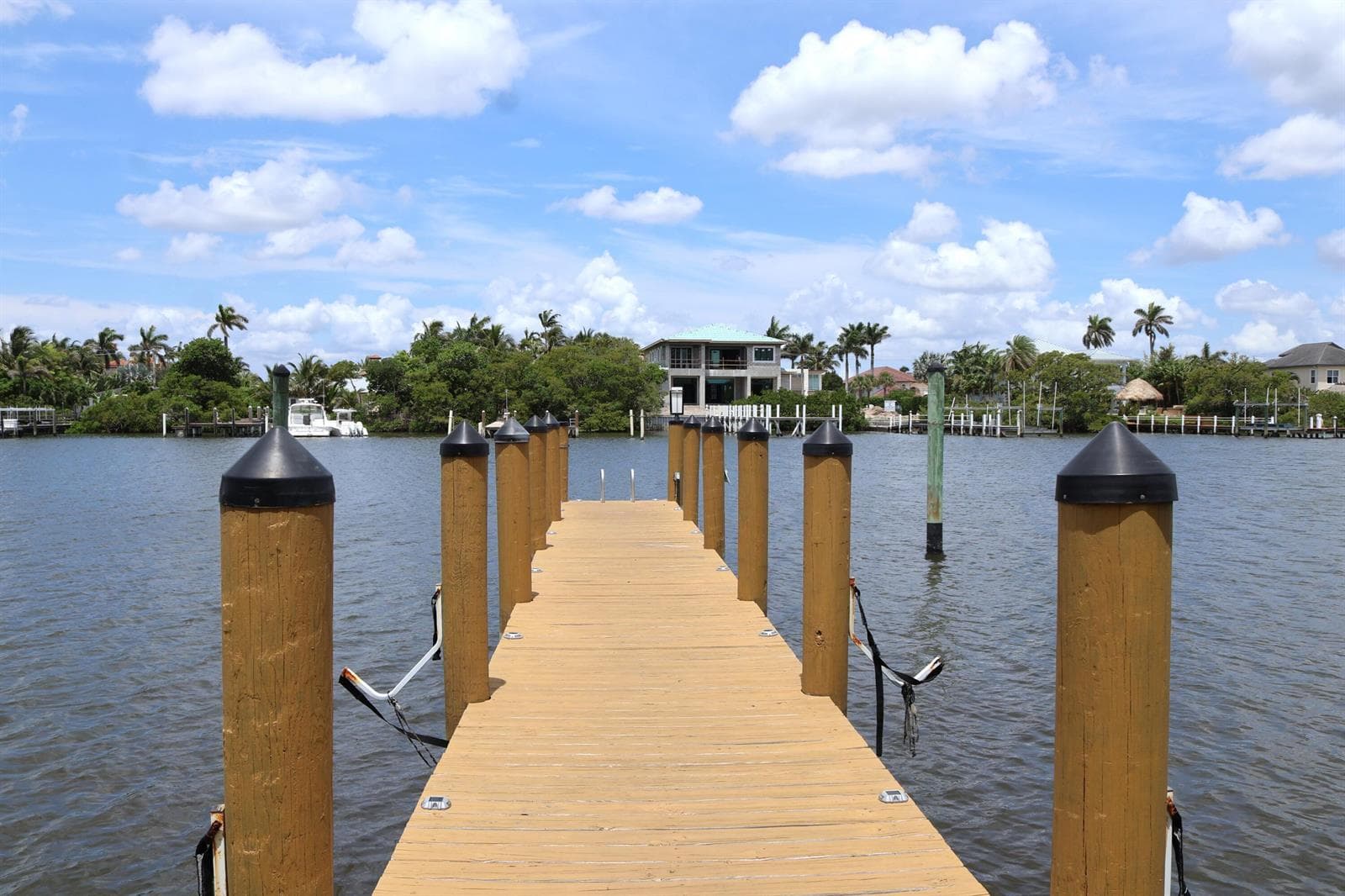 3545 S Ocean Boulevard 404 photo 20