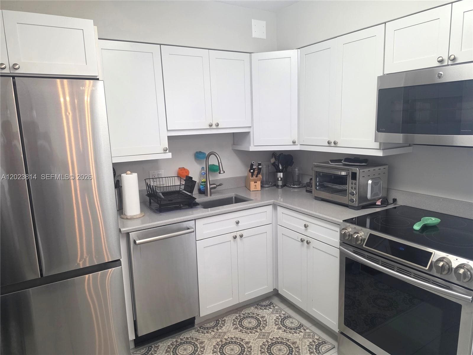 5161 Collins Ave 502 photo 9