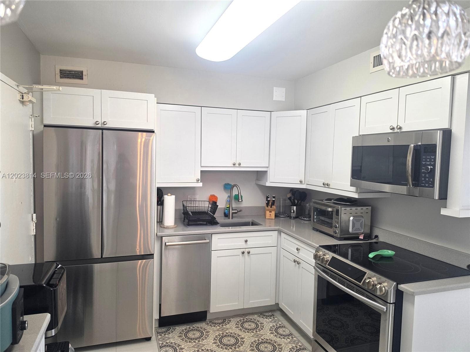 5161 Collins Ave 502 photo 8