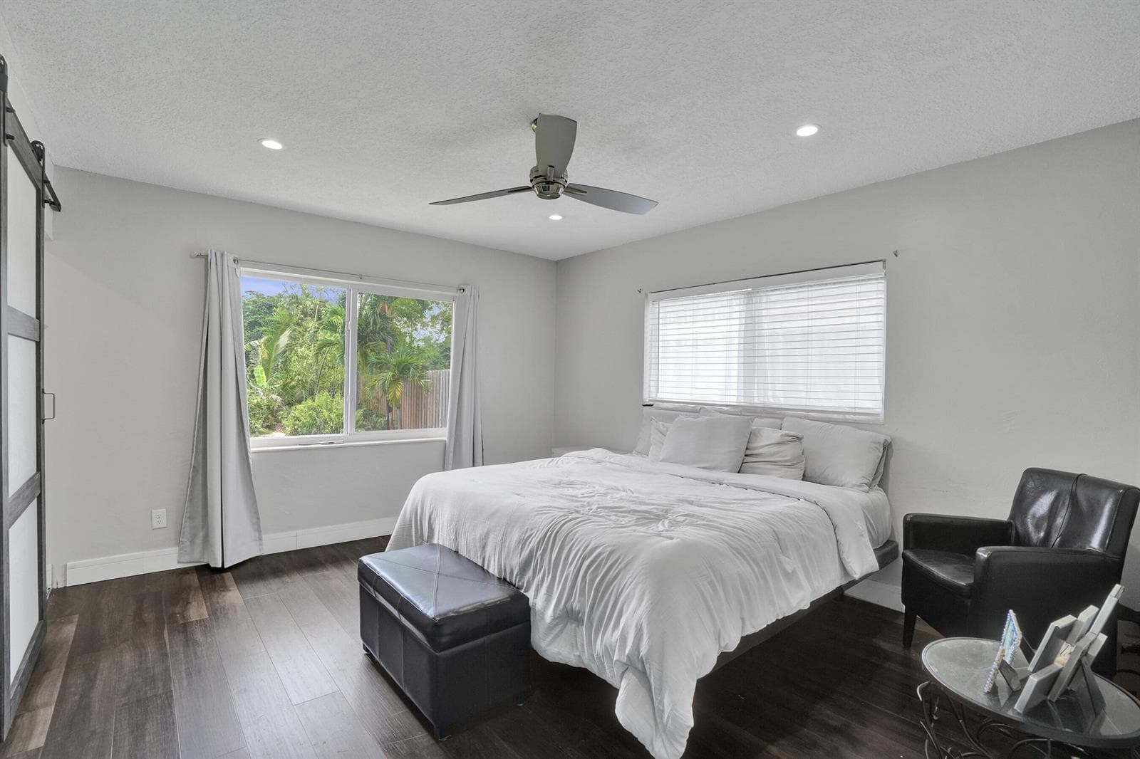 3560 Lloyd Drive photo 13
