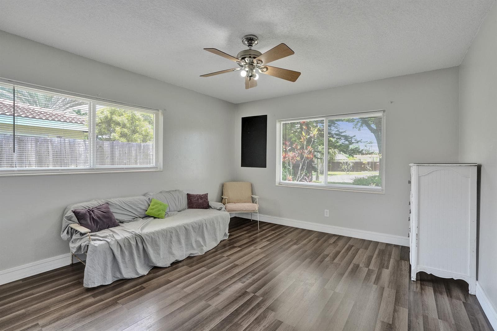 3560 Lloyd Drive photo 11