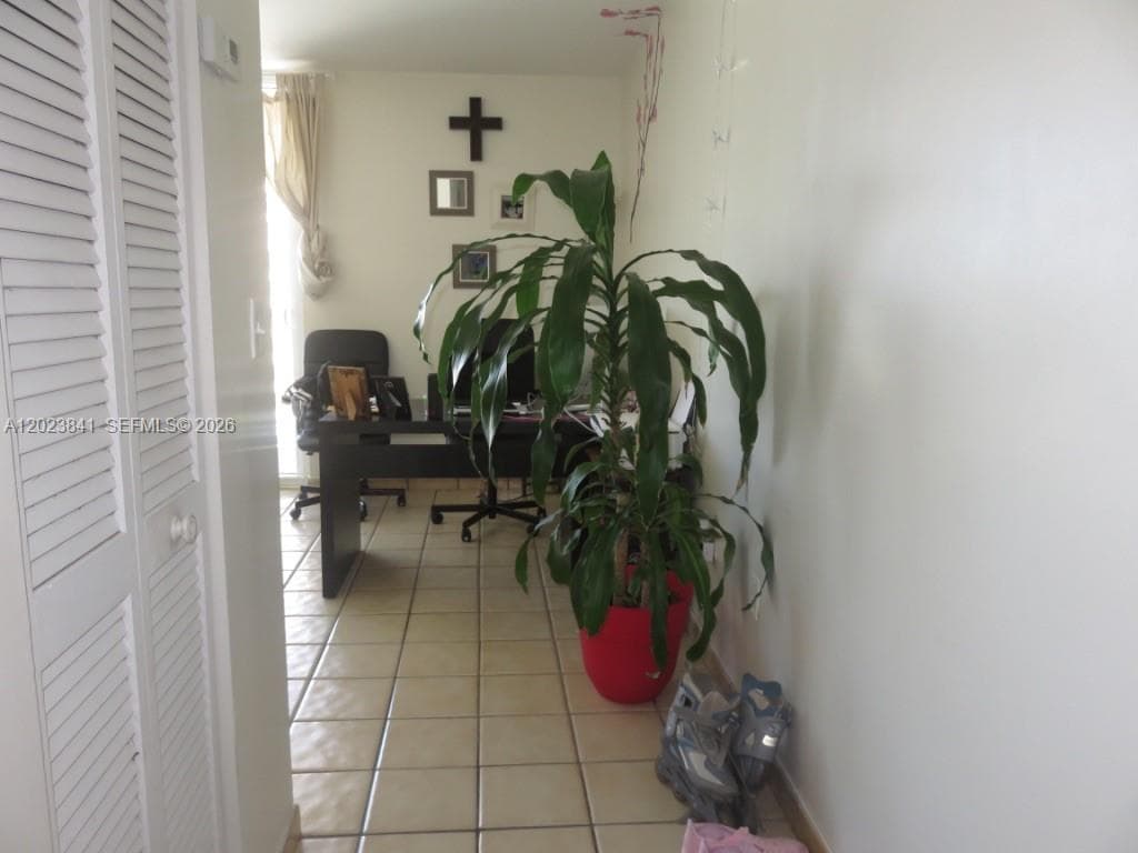 2457 Collins Ave 1602 photo 6