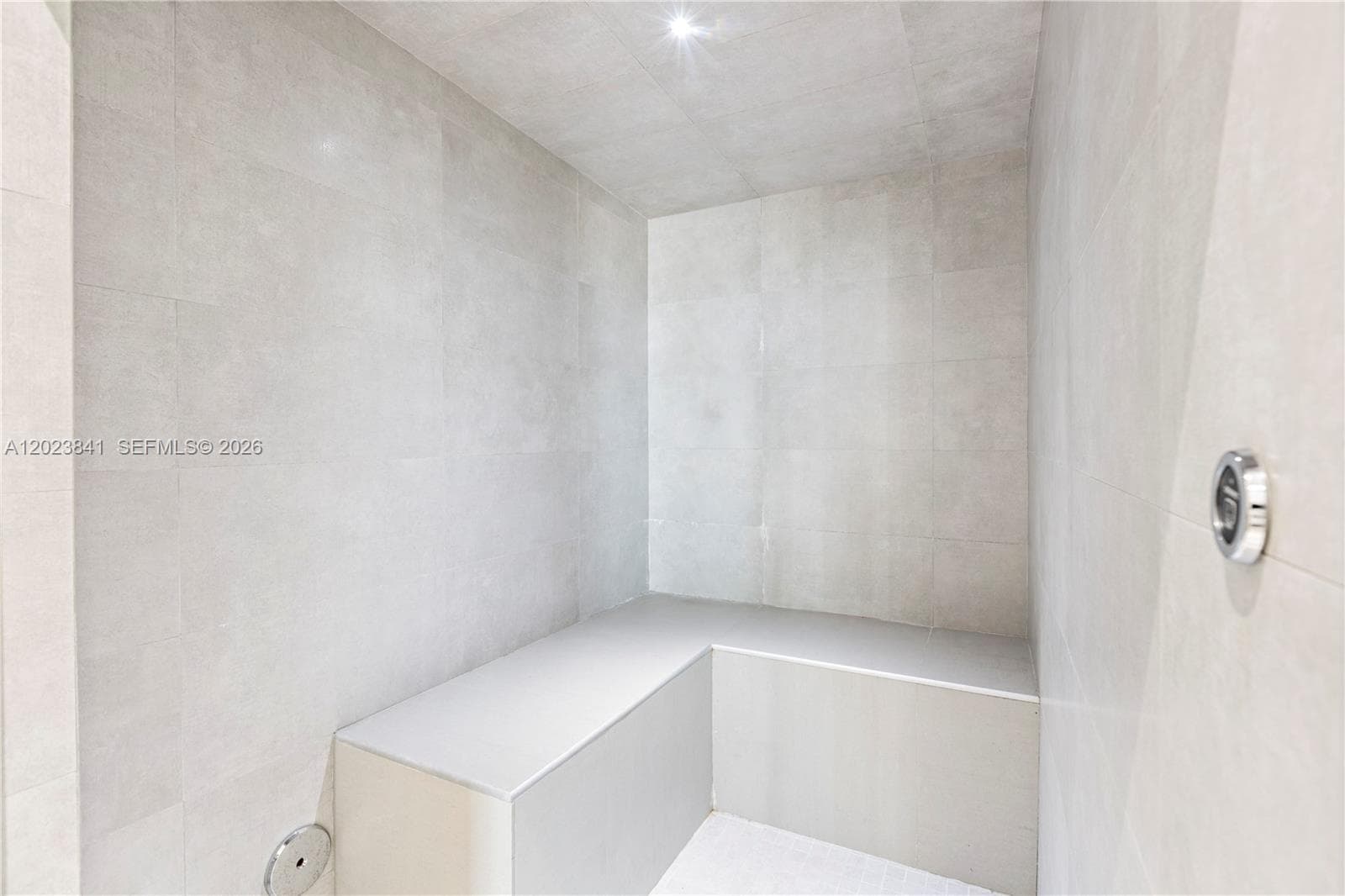 2457 Collins Ave 1602 photo 20