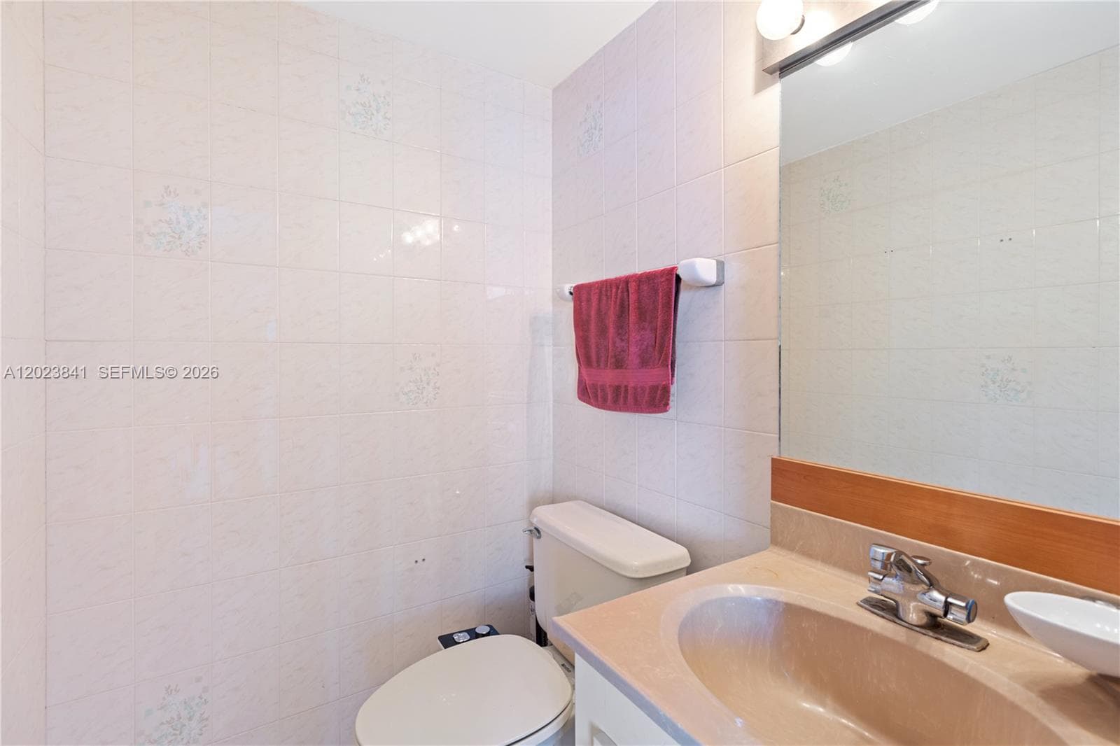 2457 Collins Ave 1602 photo 10