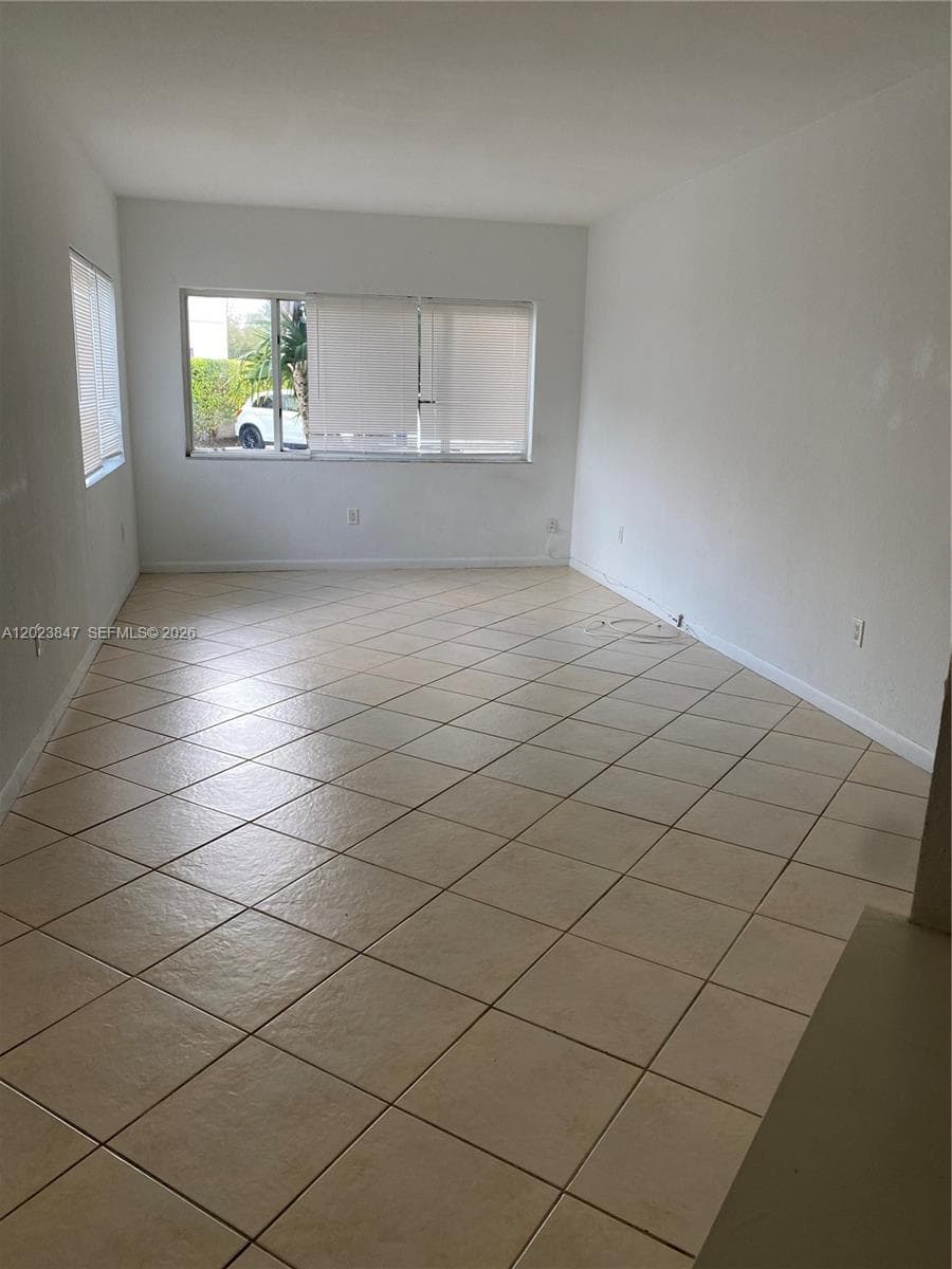 1185 Marseille Dr 103 photo 5