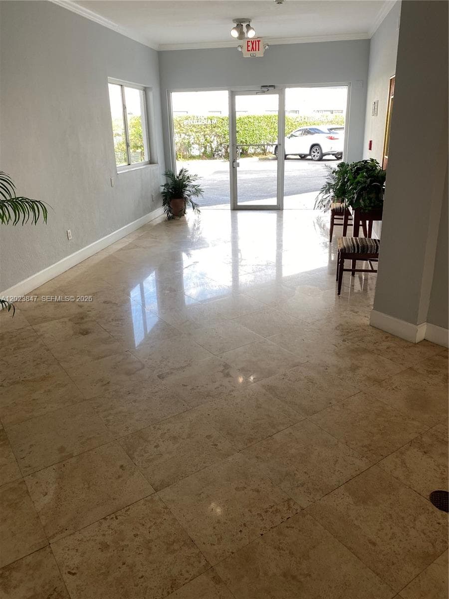 1185 Marseille Dr 103 photo 10