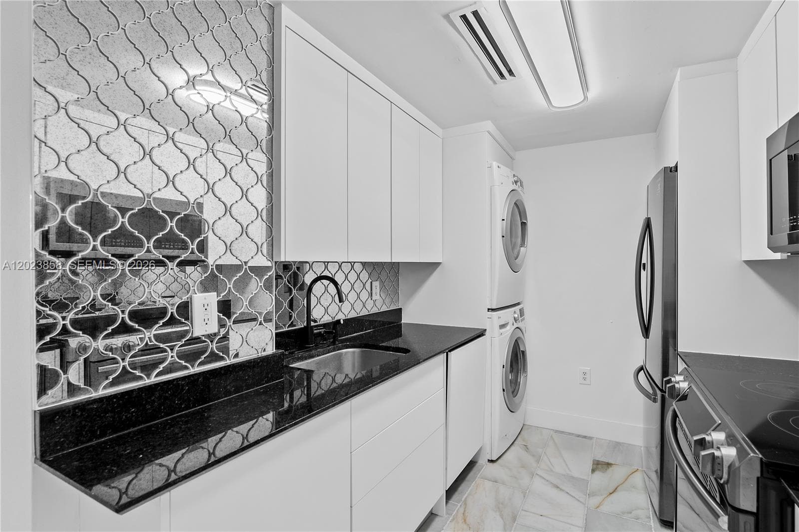 10275 Collins Ave 1035 photo 13
